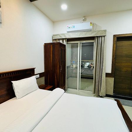 Hotel Tirth By Sonu'S Ujjain Εξωτερικό φωτογραφία