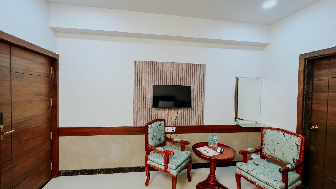 Hotel Tirth By Sonu'S Ujjain Εξωτερικό φωτογραφία