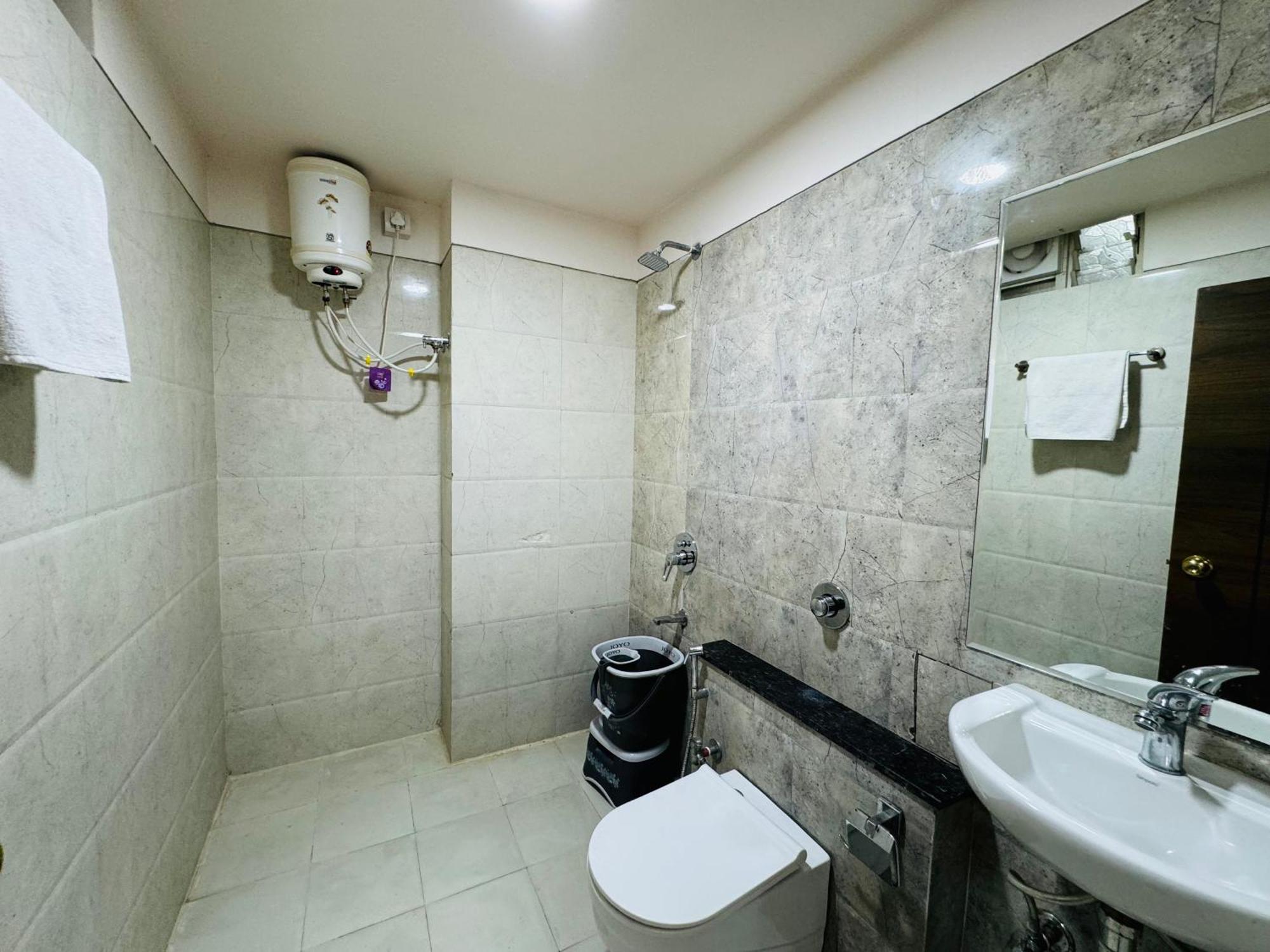Hotel Tirth By Sonu'S Ujjain Εξωτερικό φωτογραφία