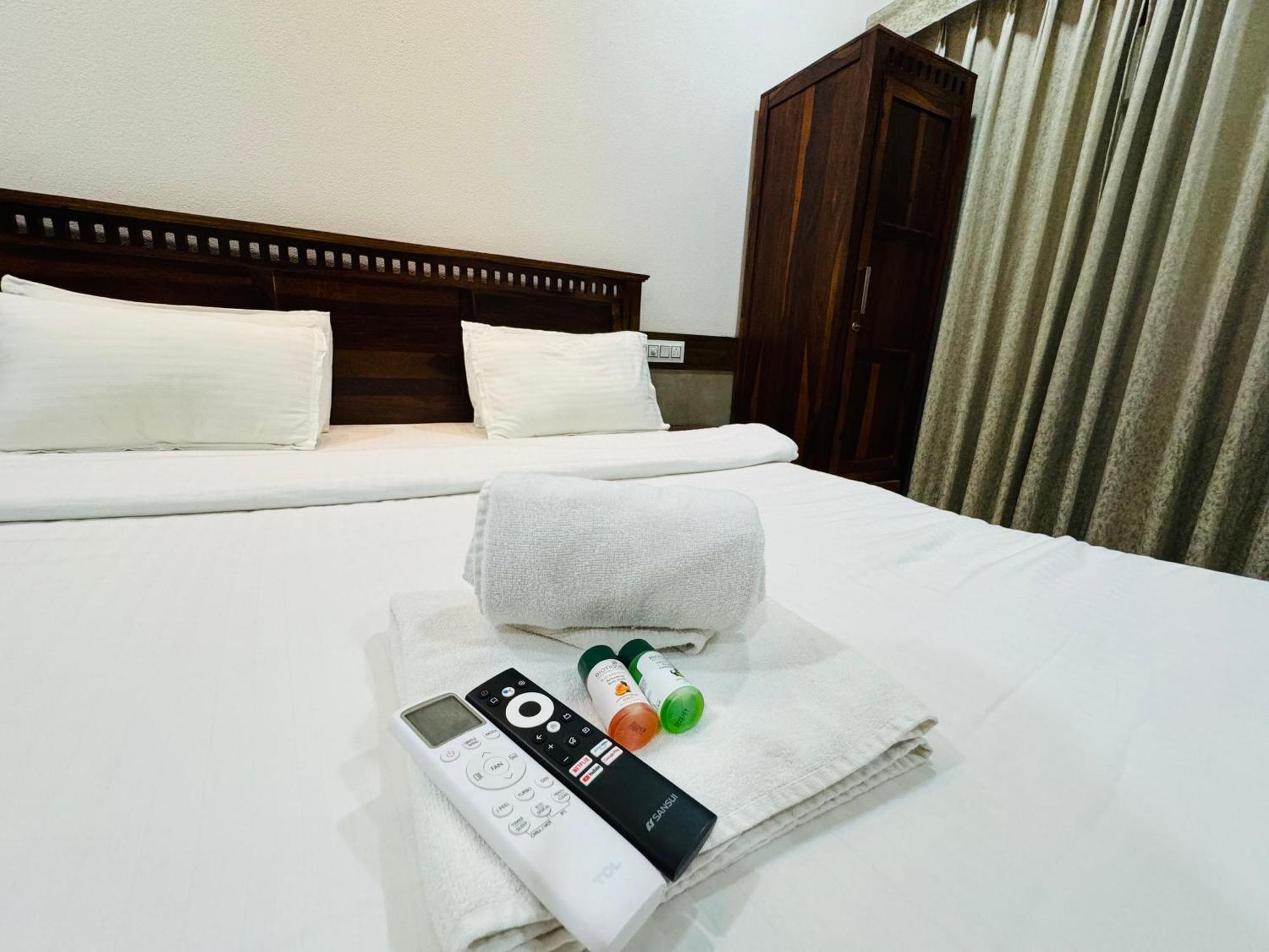 Hotel Tirth By Sonu'S Ujjain Εξωτερικό φωτογραφία